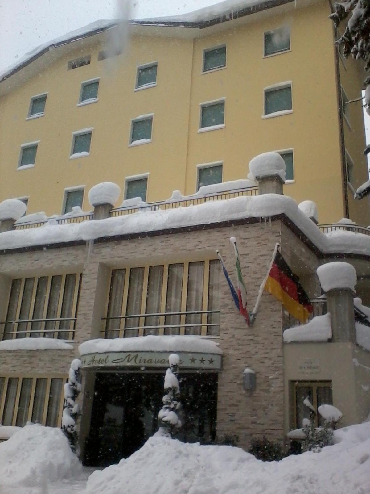 Hotel Miravalle 2000 Lizzano In Belvedere Extérieur photo