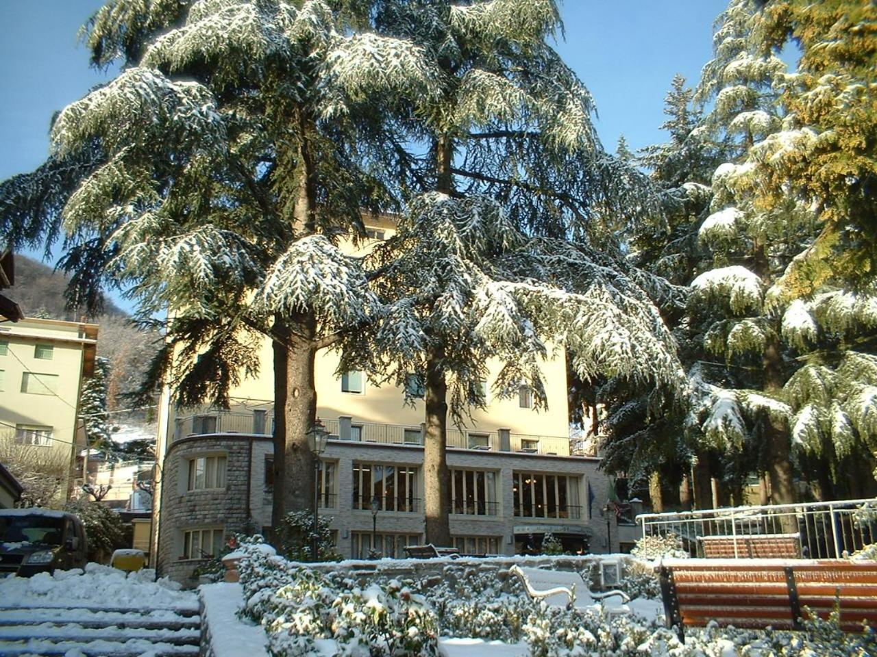 Hotel Miravalle 2000 Lizzano In Belvedere Extérieur photo